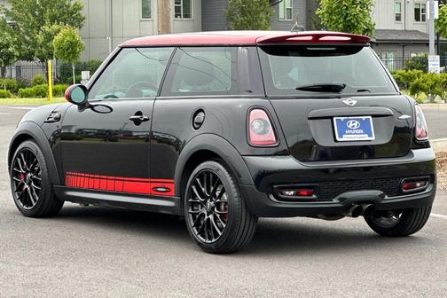 2011 MINI Cooper John Cooper Works