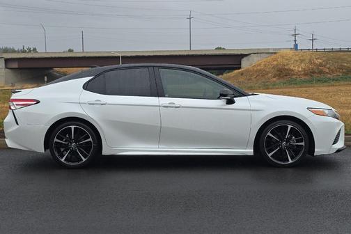 Super White 2020 Toyota Camry XSE