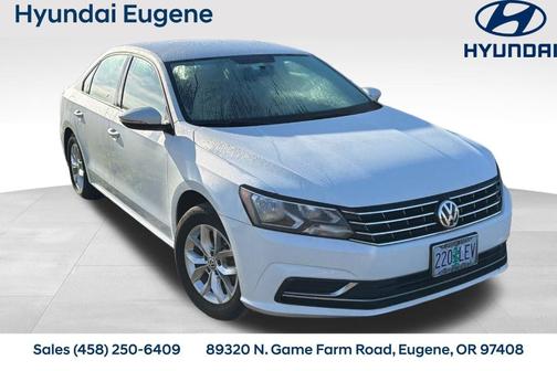 Pure White 2018 Volkswagen Passat 2.0T S