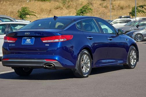 2016 Kia Optima LX Turbo