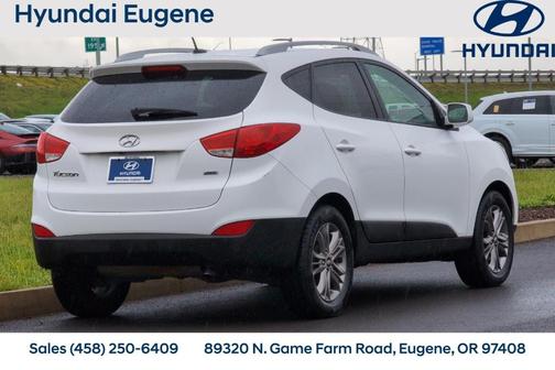 Winter White 2014 Hyundai TUCSON SE