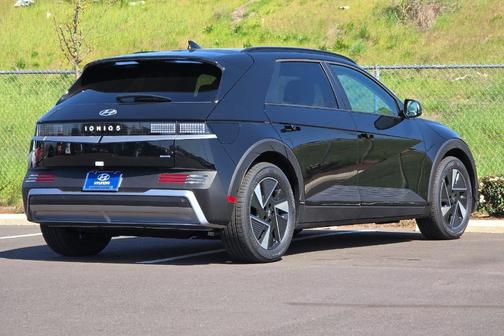 2025 Hyundai IONIQ 5 SEL