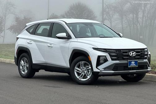 White Pearl 2026 Hyundai TUCSON SE
