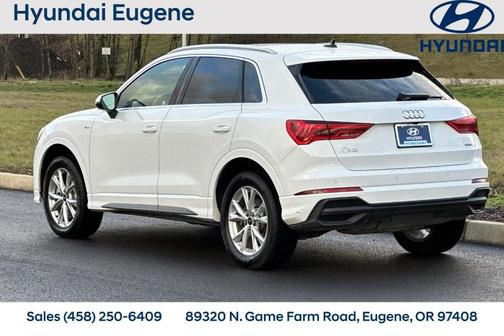 2025 Audi Q3 45 S line Premium