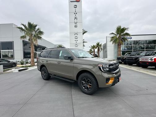 Marsh Gray 2026 Ford Expedition Tremor