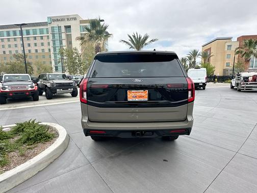 Marsh Gray 2026 Ford Expedition Tremor