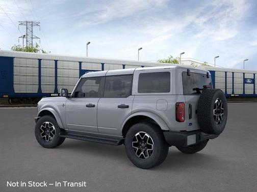 Avalanche Gray 2026 Ford Bronco Outer Banks