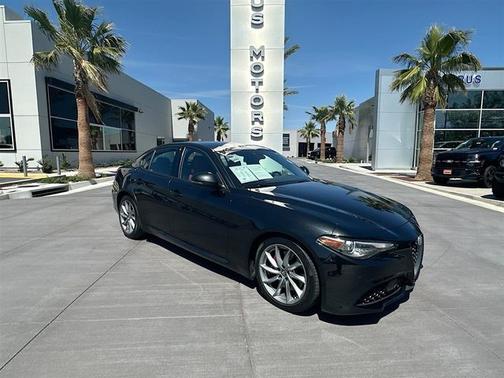 Vulcano Black Metallic 2022 Alfa Romeo Giulia Sprint