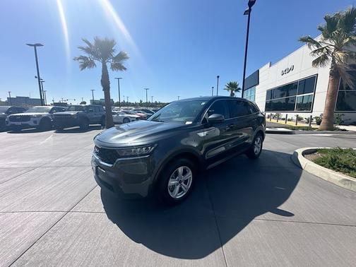 Gravity Gray 2022 Kia Sorento LX