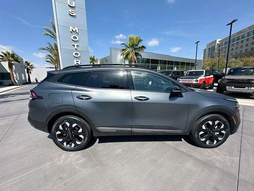 Gray 2024 Kia Sportage Plug-In Hybrid X-Line