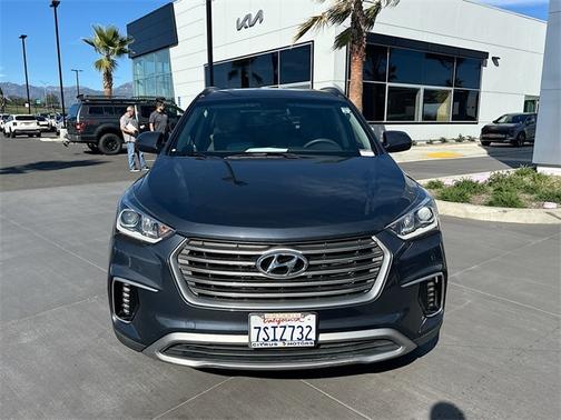 2017 Hyundai SANTA FE SE