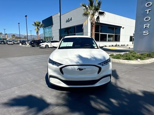 2022 Ford Mustang Mach-E SELECT