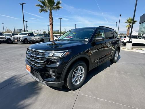 Agate Black Metallic 2026 Ford Explorer Active