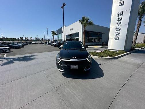 Black 2023 Kia Sportage Hybrid LX