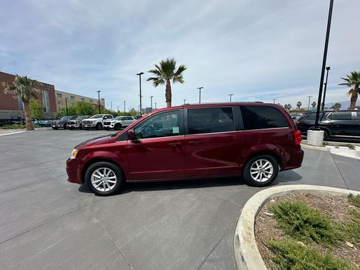 Octane Red Pearlcoat 2019 Dodge Grand Caravan SXT