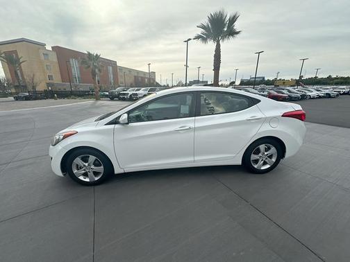 Pearl White 2013 Hyundai ELANTRA GLS