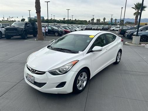 Pearl White 2013 Hyundai ELANTRA GLS