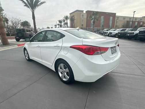 Pearl White 2013 Hyundai ELANTRA GLS