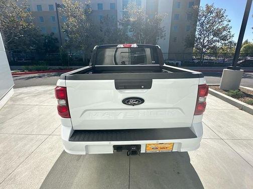 White 2025 Ford Maverick Lobo High