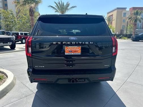 Agate Black Metallic 2026 Ford Expedition Max Active
