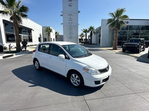 Fresh Powder 2012 Nissan Versa 1.8 S