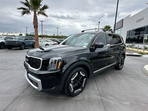 Ebony Black 2023 Kia Telluride EX