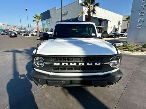 White 2025 Ford Bronco Base
