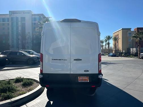 Oxford White 2026 Ford Transit-250 Base