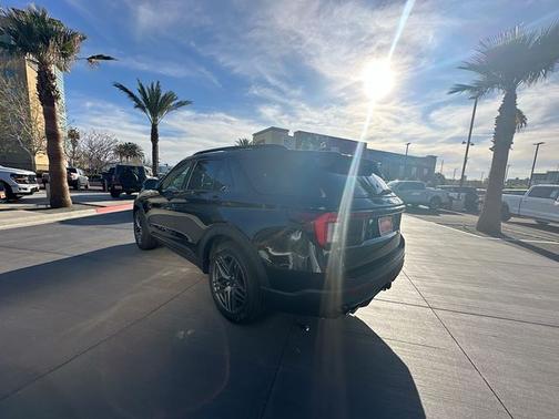 Agate Black Metallic 2026 Ford Explorer ST-Line