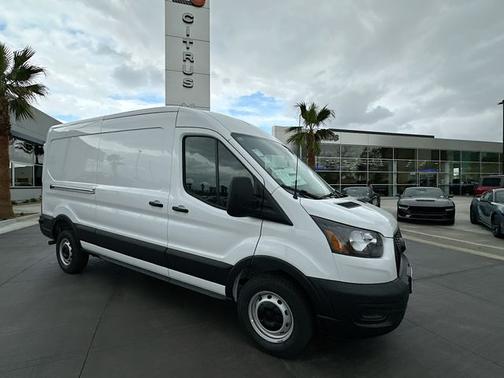 Oxford White 2026 Ford Transit-250 Base