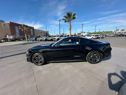 2022 Ford Mustang ECOBOOST