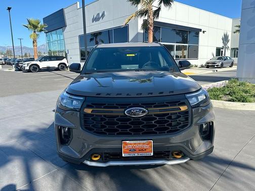 Marsh Gray 2026 Ford Explorer Tremor