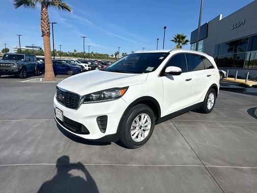 Snow White Pearl 2020 Kia Sorento LX