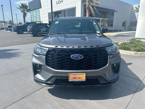 Gray 2025 Ford Explorer ST-Line