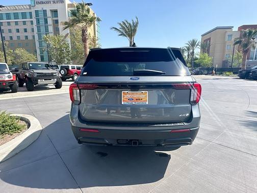 Carbonized Gray Metallic 2025 Ford Explorer ST-Line