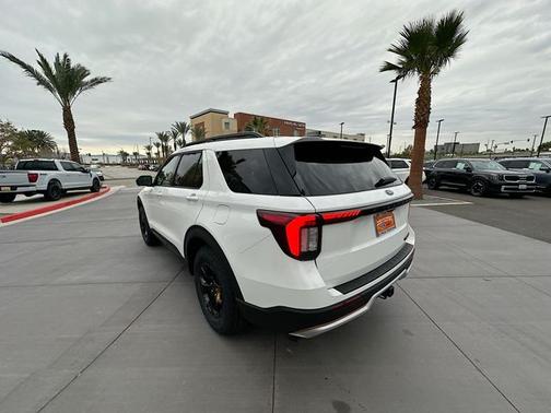 Star White Metallic Tri-Coat 2026 Ford Explorer Tremor