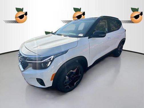 White 2026 Kia Seltos S