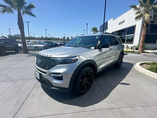 Silver 2023 Ford Explorer ST