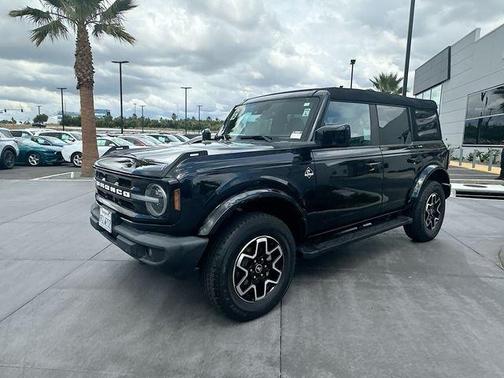 Black 2023 Ford Bronco Outer Banks