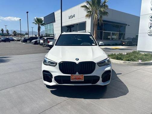 White 2023 BMW X5 sDrive40i