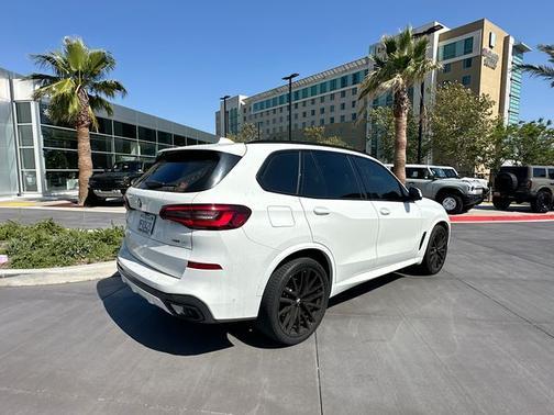 Alpine White 2023 BMW X5 sDrive40i