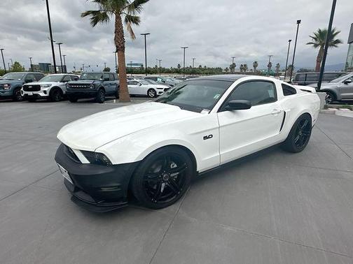 White 2012 Ford Mustang GT Premium