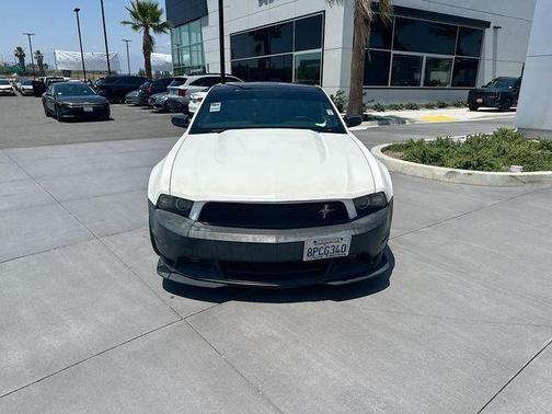 White 2012 Ford Mustang GT Premium