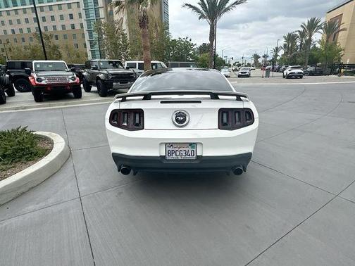 White 2012 Ford Mustang GT Premium