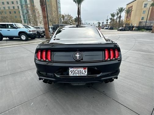 2022 Ford Mustang ECOBOOST PREMIUM