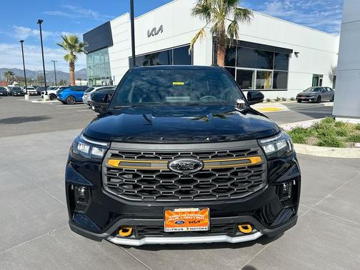 Agate Black Metallic 2026 Ford Explorer Tremor