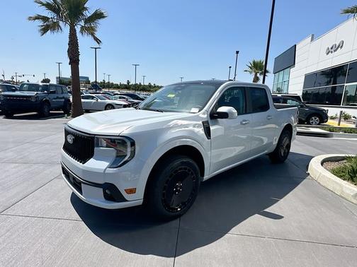 White 2026 Ford Maverick Lobo Standard
