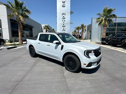 White 2026 Ford Maverick Lobo Standard