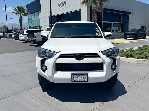 Ice Cap 2023 Toyota 4Runner SR5