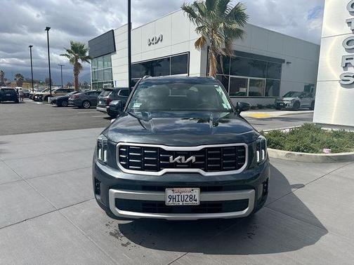 Gray 2023 Kia Telluride S
